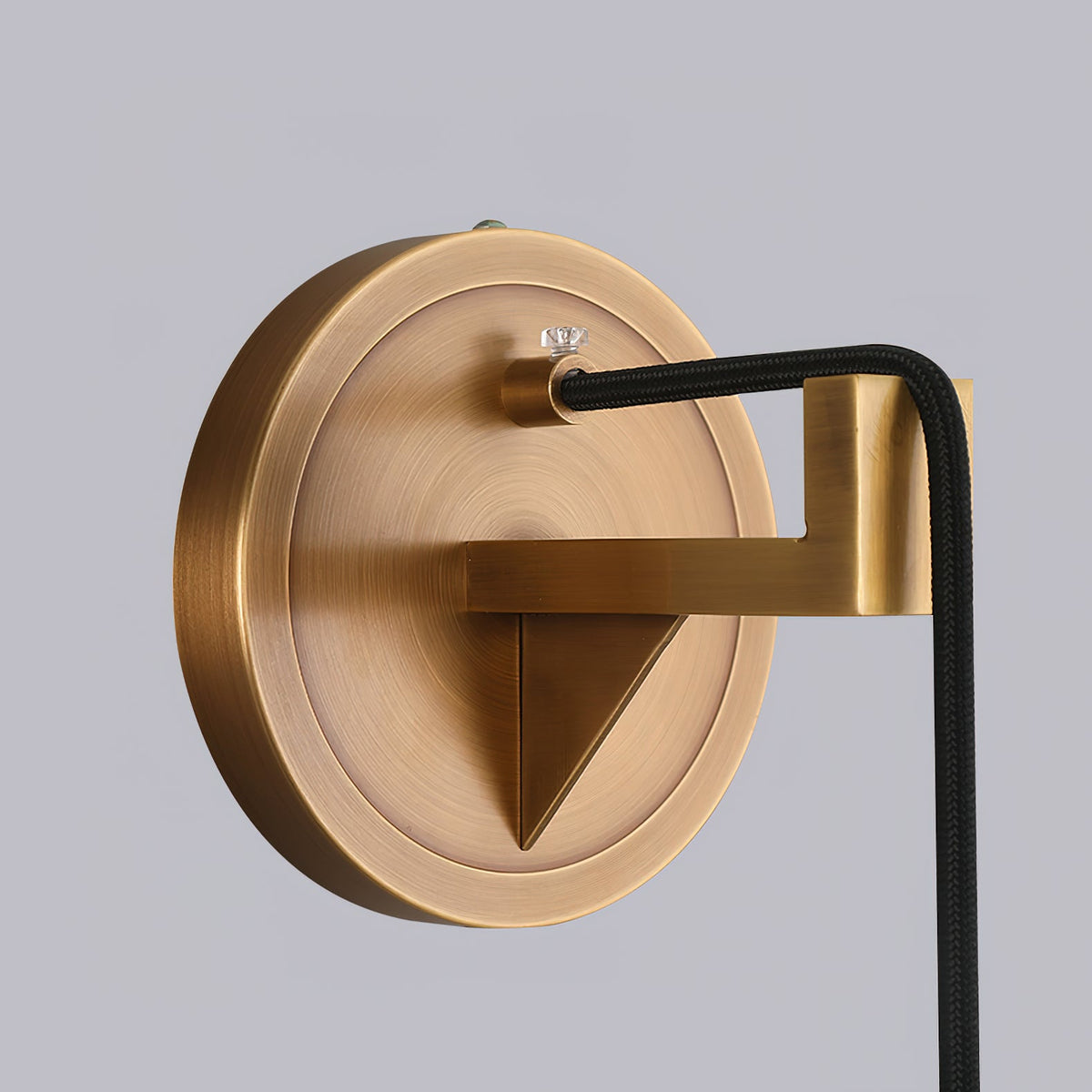 alabaster-flute-wall-lamp