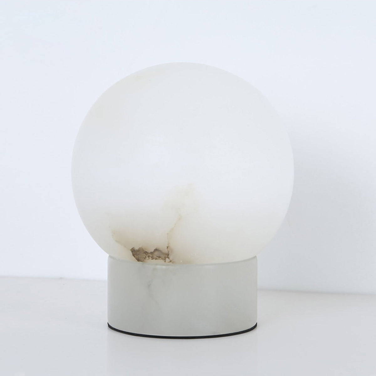 athena-table-lamp