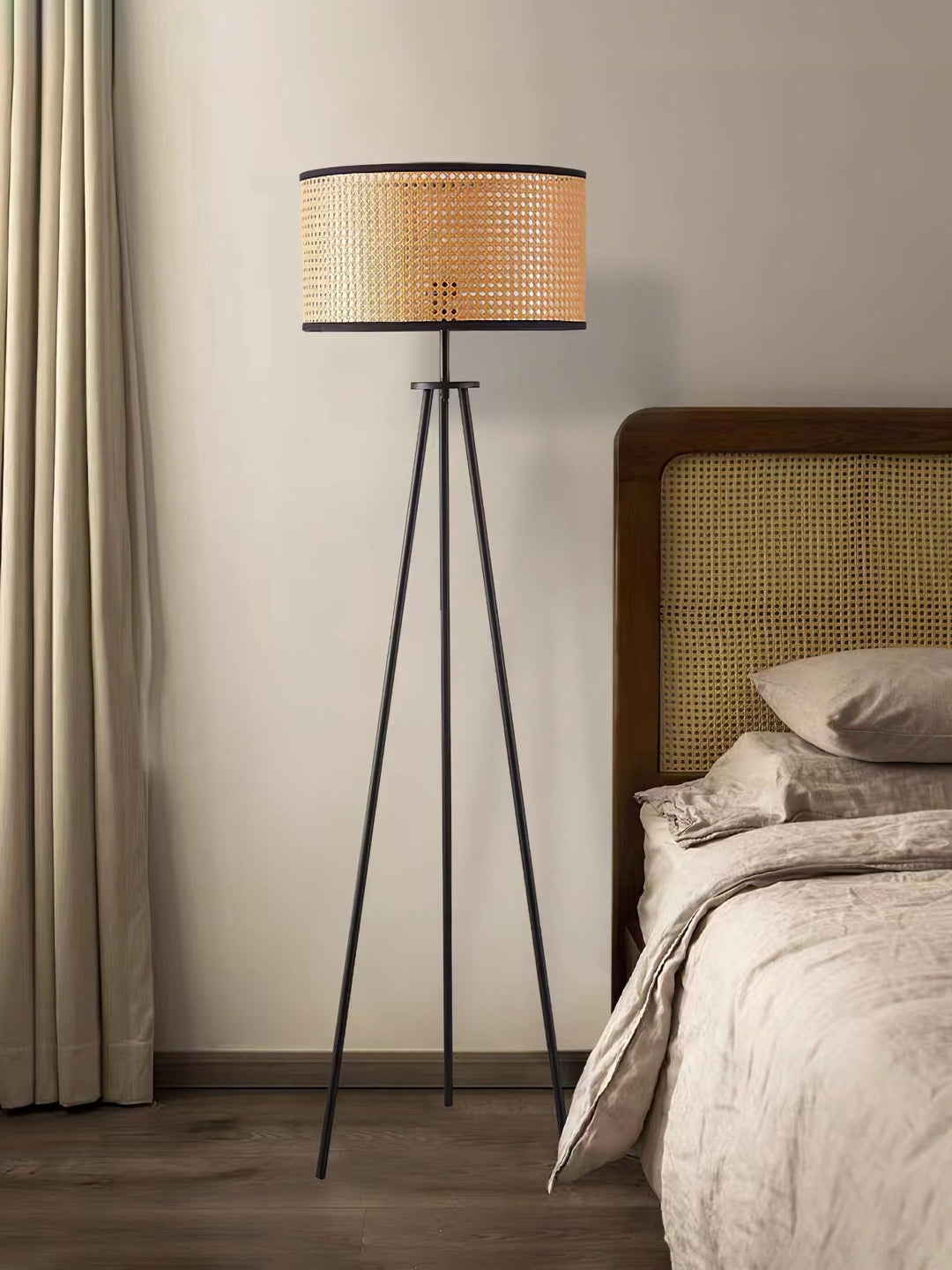 aubrey-floor-lamp