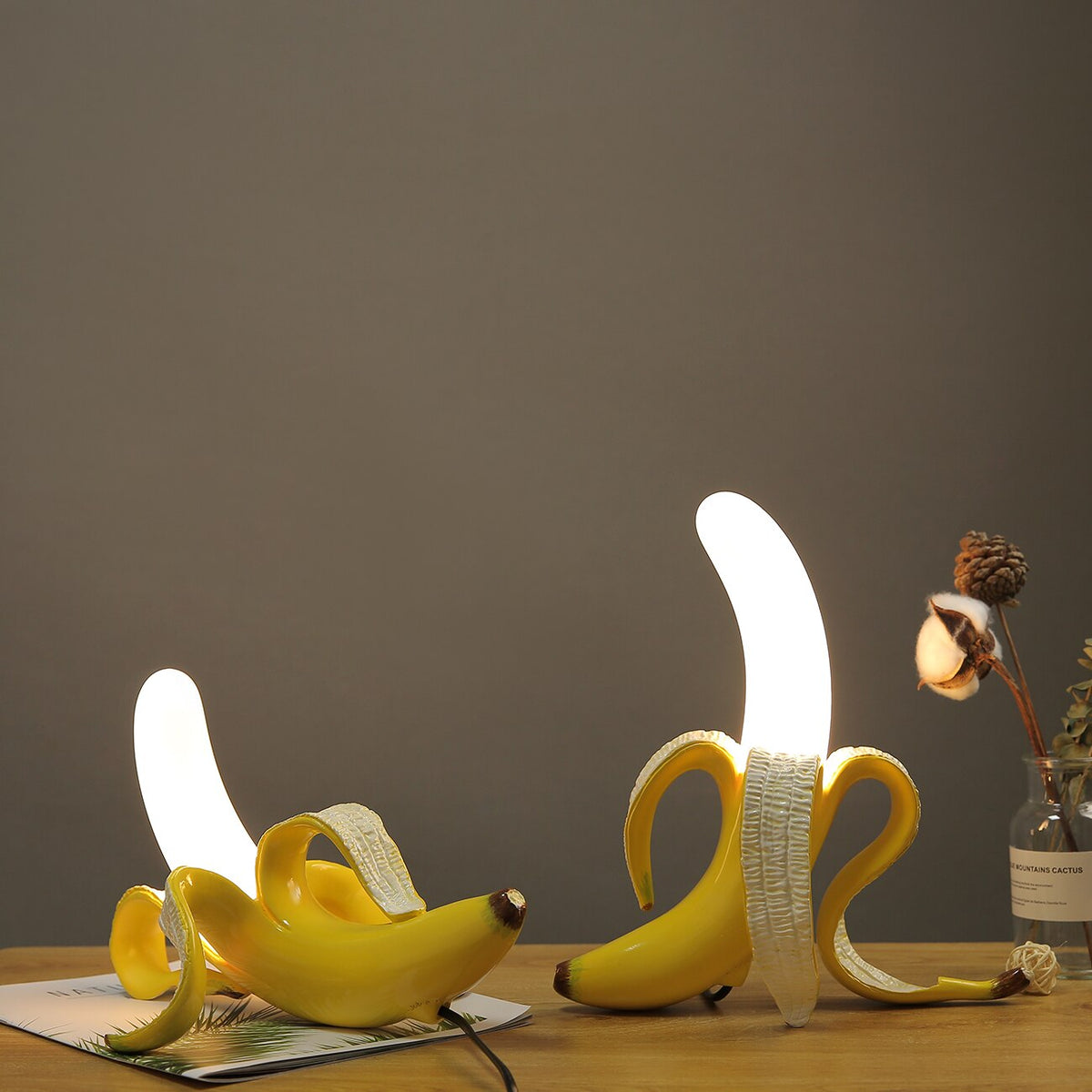 banana-table-lamp