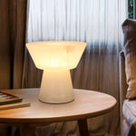 beta-table-lamp