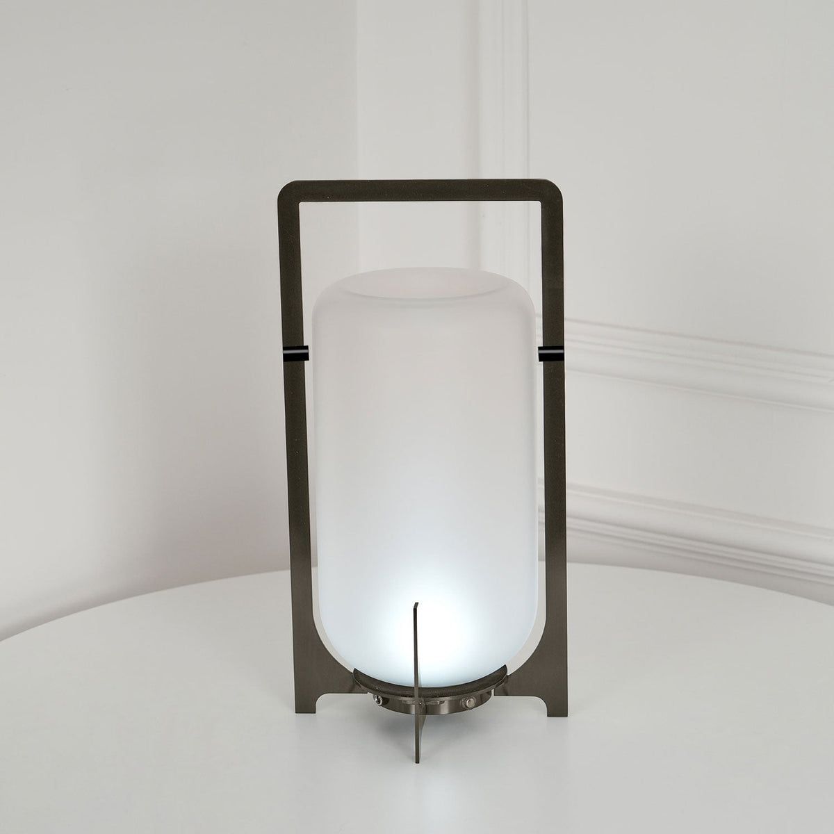 black-twilight-lantern-table-lamp