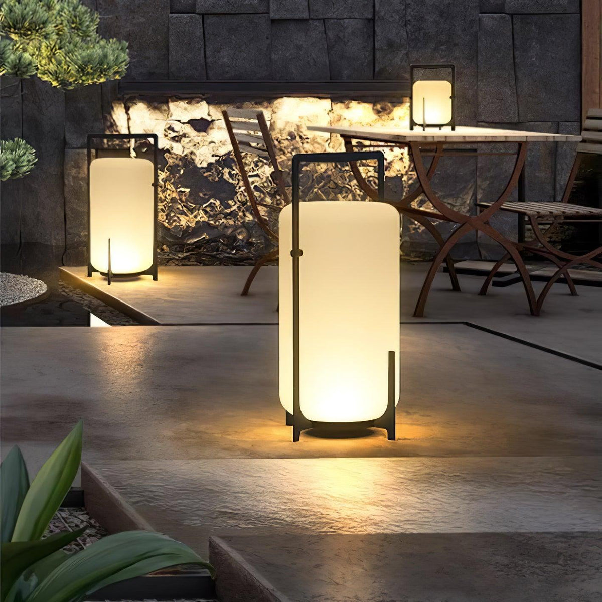 black-twilight-lantern-table-lamp