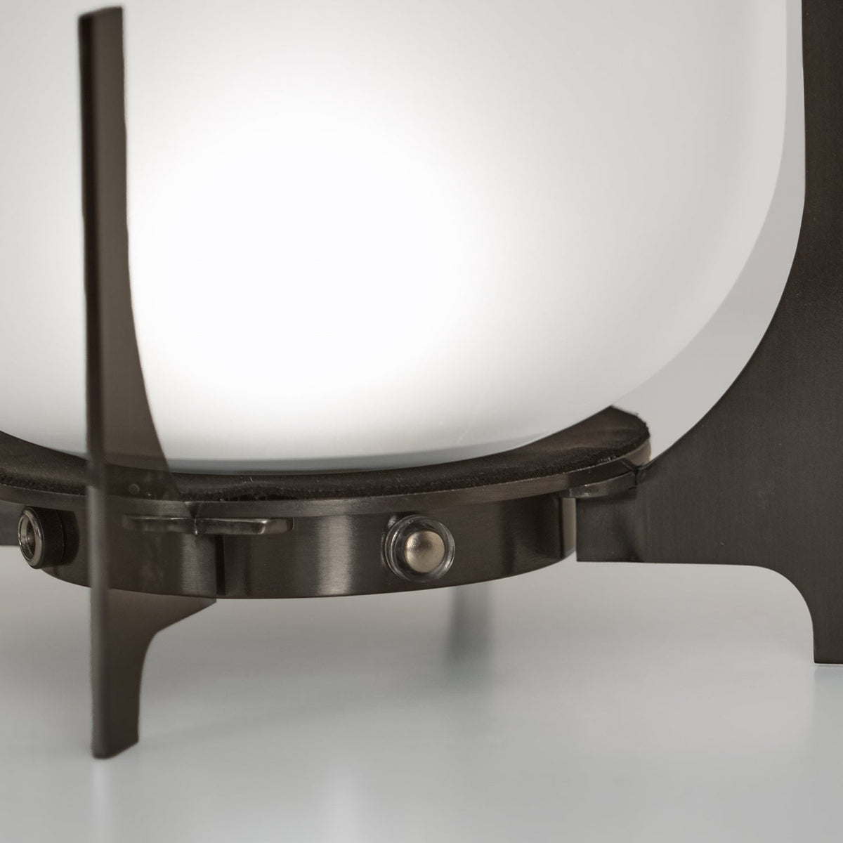 black-twilight-lantern-table-lamp