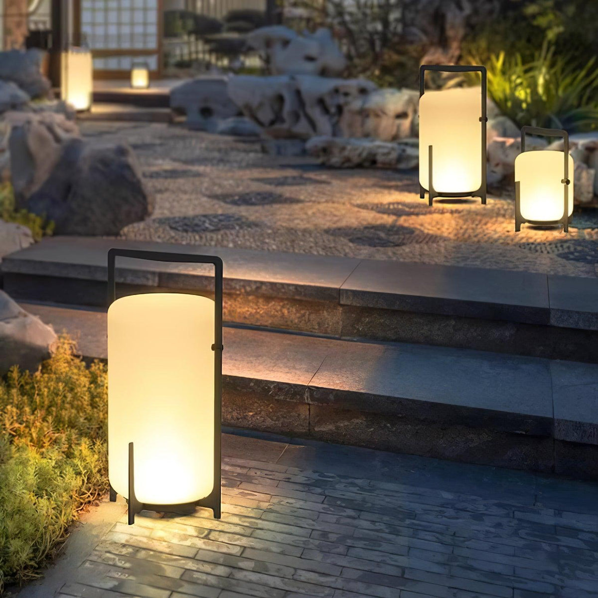 black-twilight-lantern-table-lamp