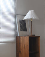 cone-pleated-table-lamp