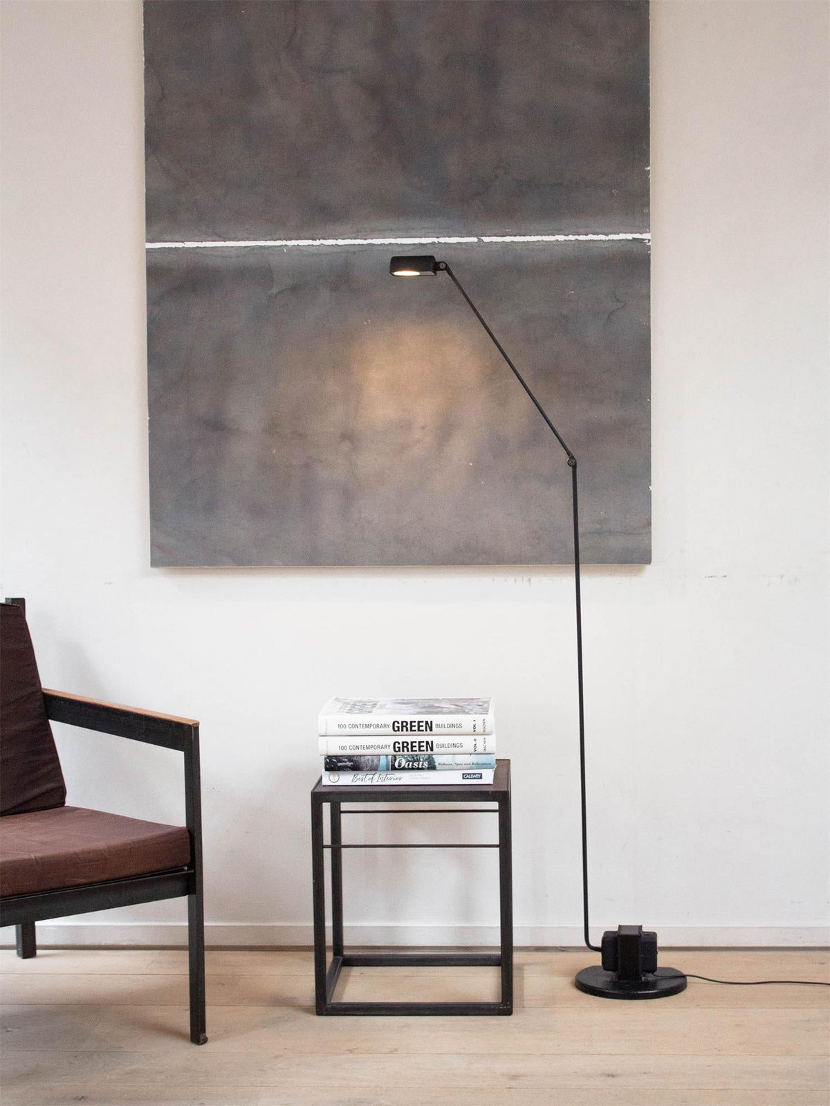 daphine-floor-lamp