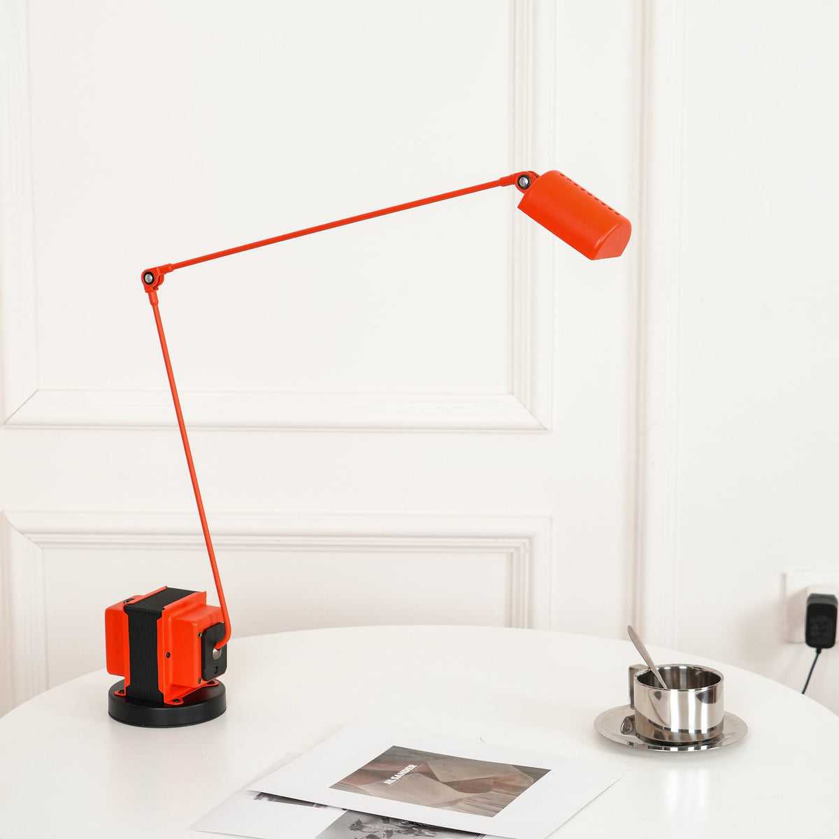 daphine-table-lamp