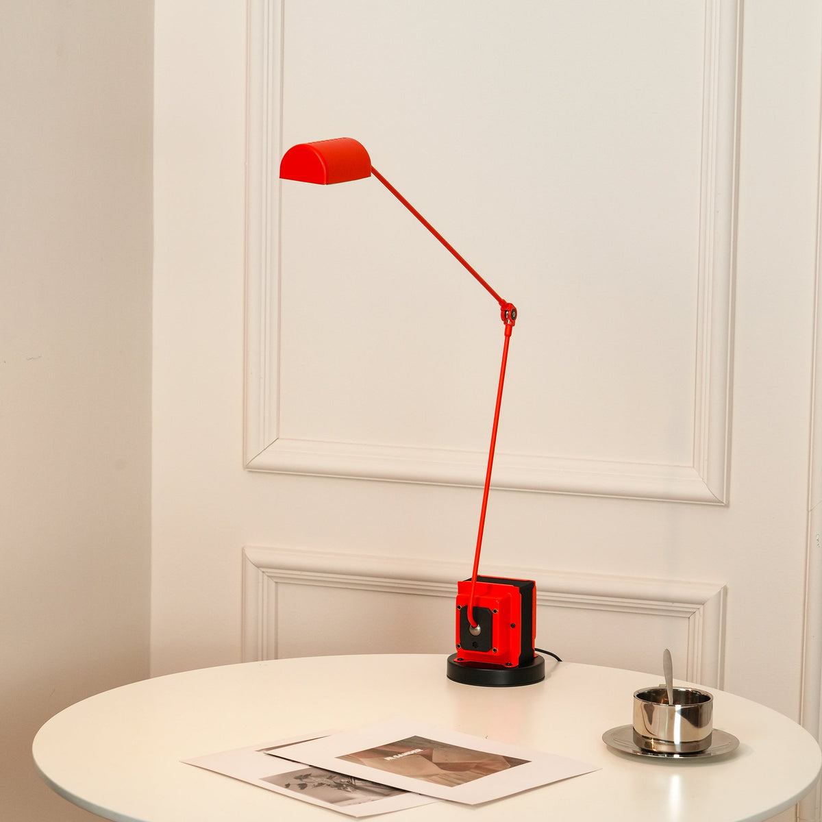 daphine-table-lamp