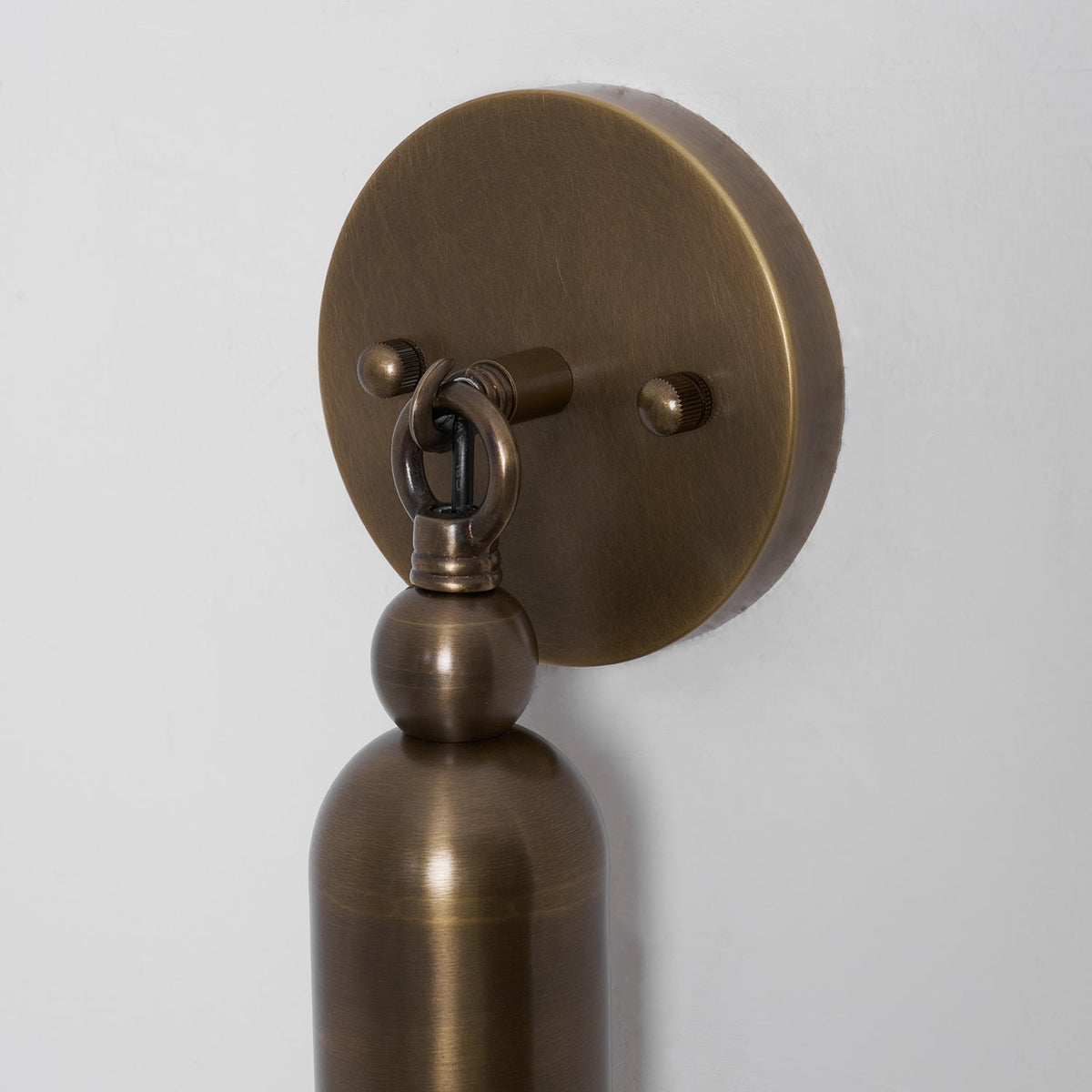 darby-wall-lamp