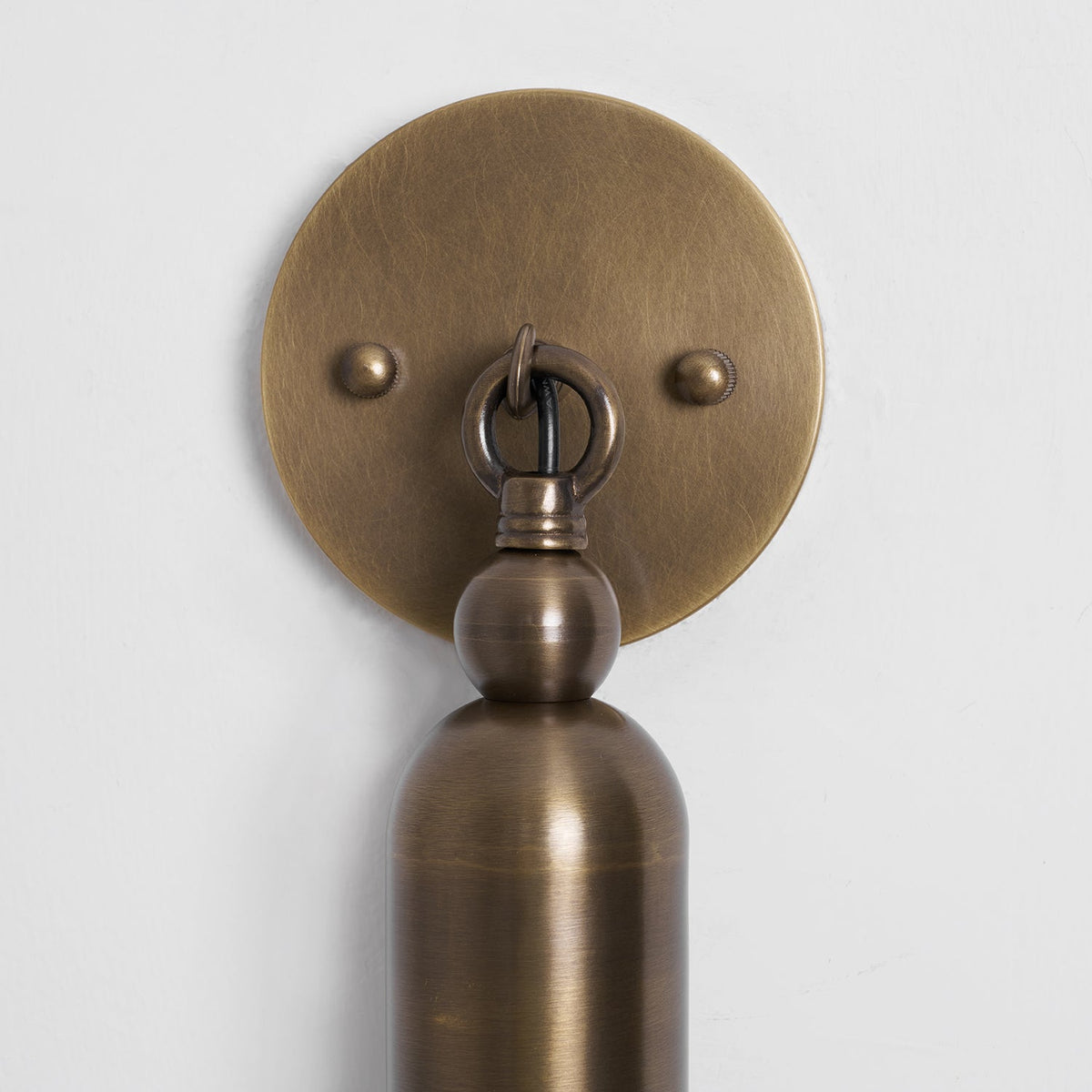 darby-wall-lamp