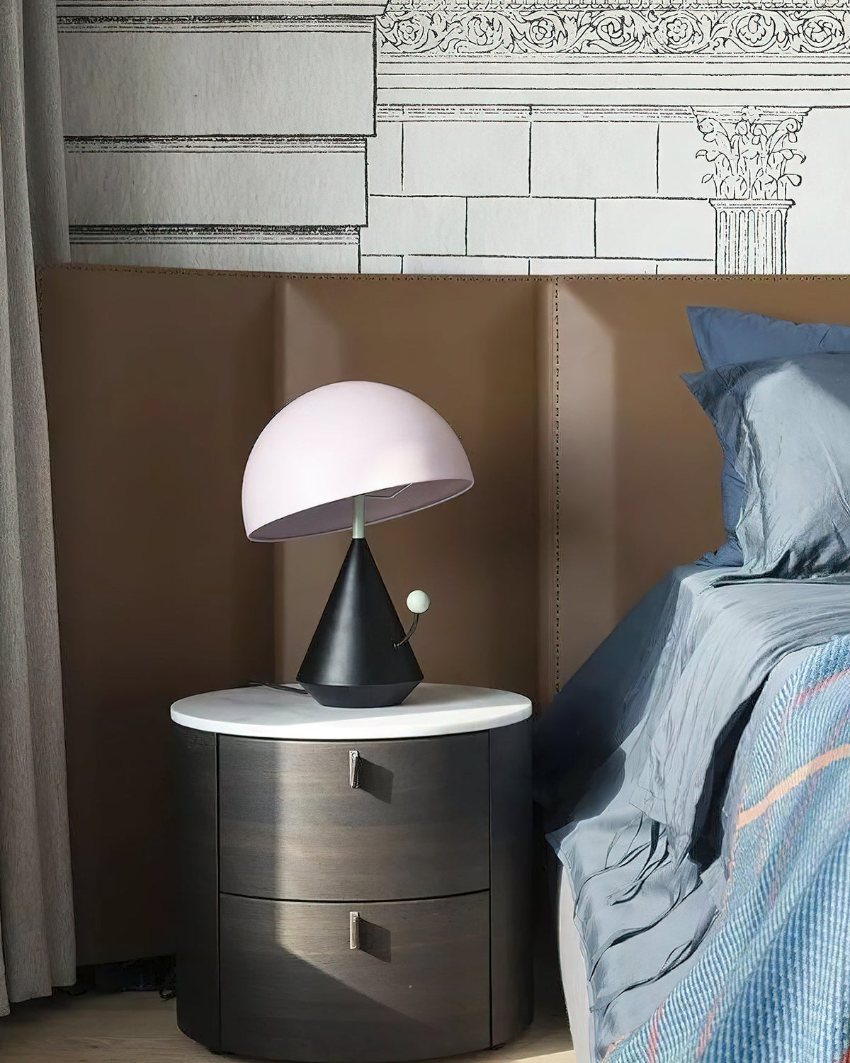 divina-desk-lamp