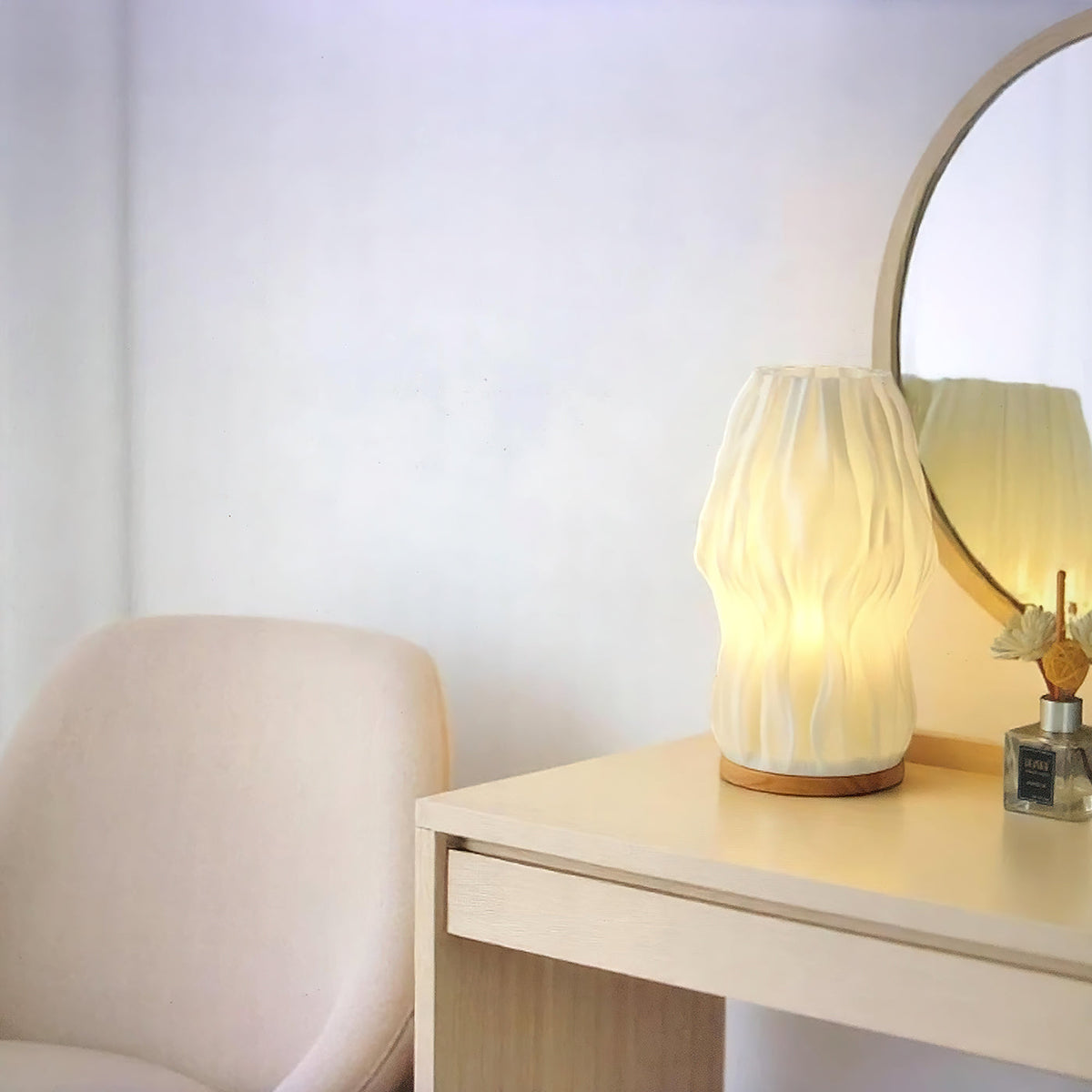 dollop-table-lamp
