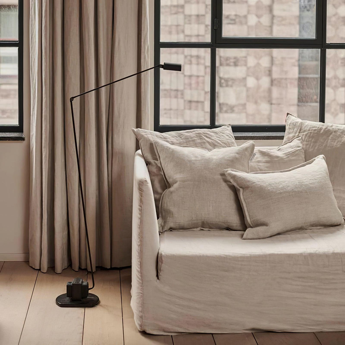 apex-flex-floor-lamp