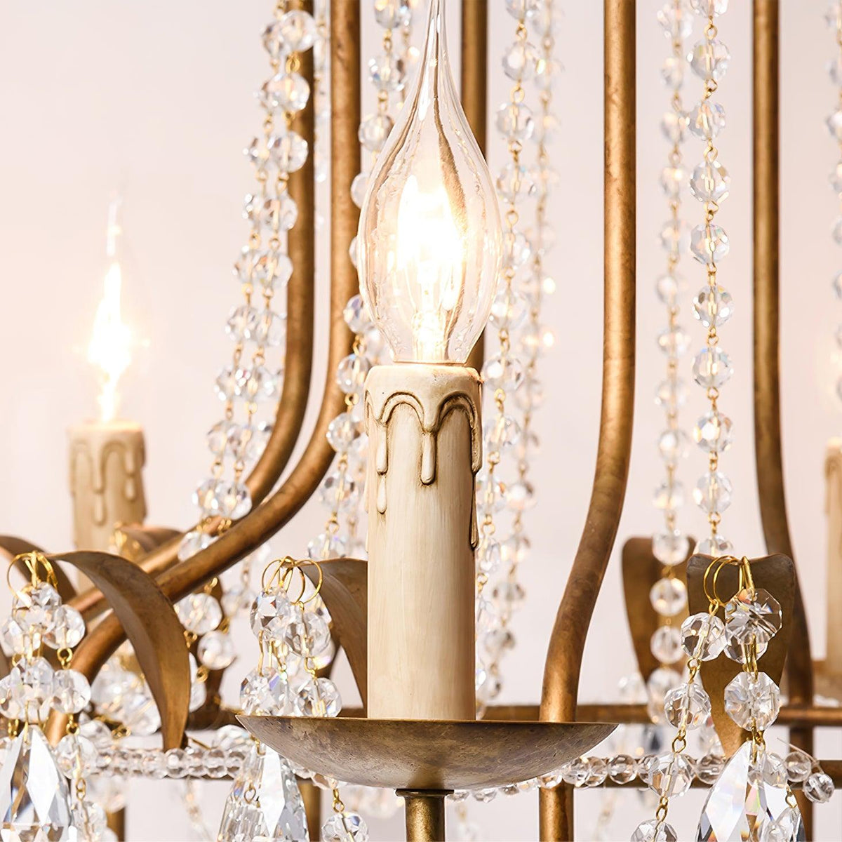 early-american-chandelier