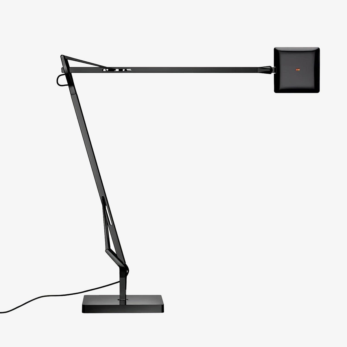 edge-table-lamp