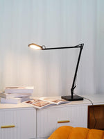 edge-table-lamp