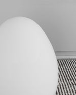 egg-table-lamp