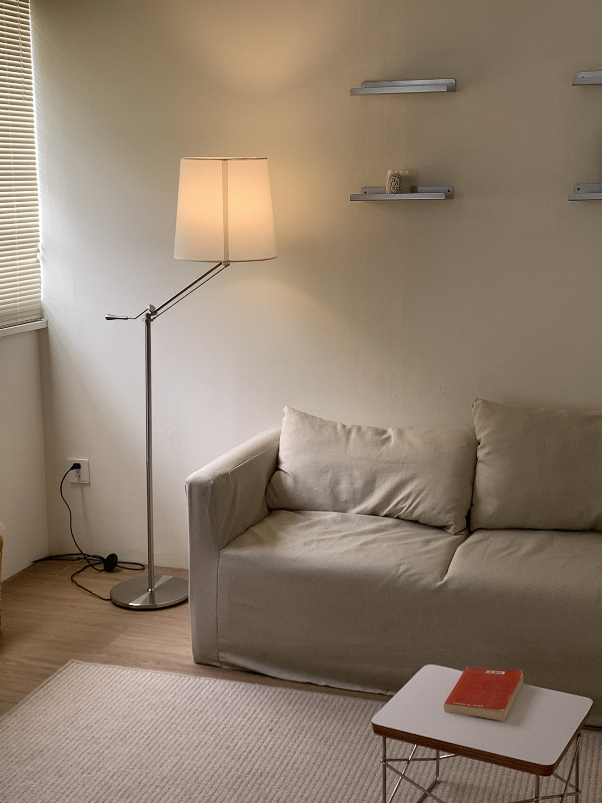 eichholtz-medea-floor-lamp