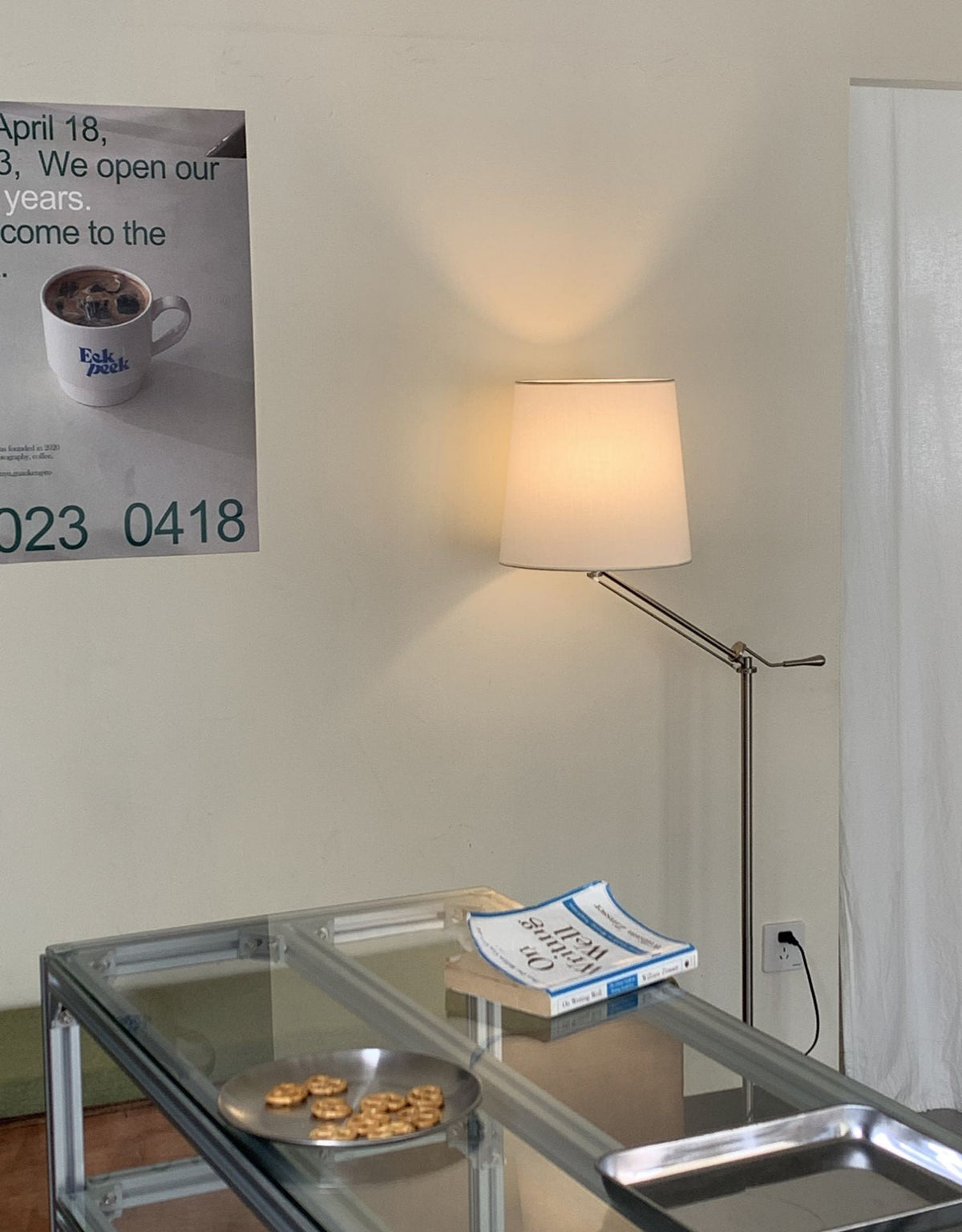 eichholtz-medea-floor-lamp