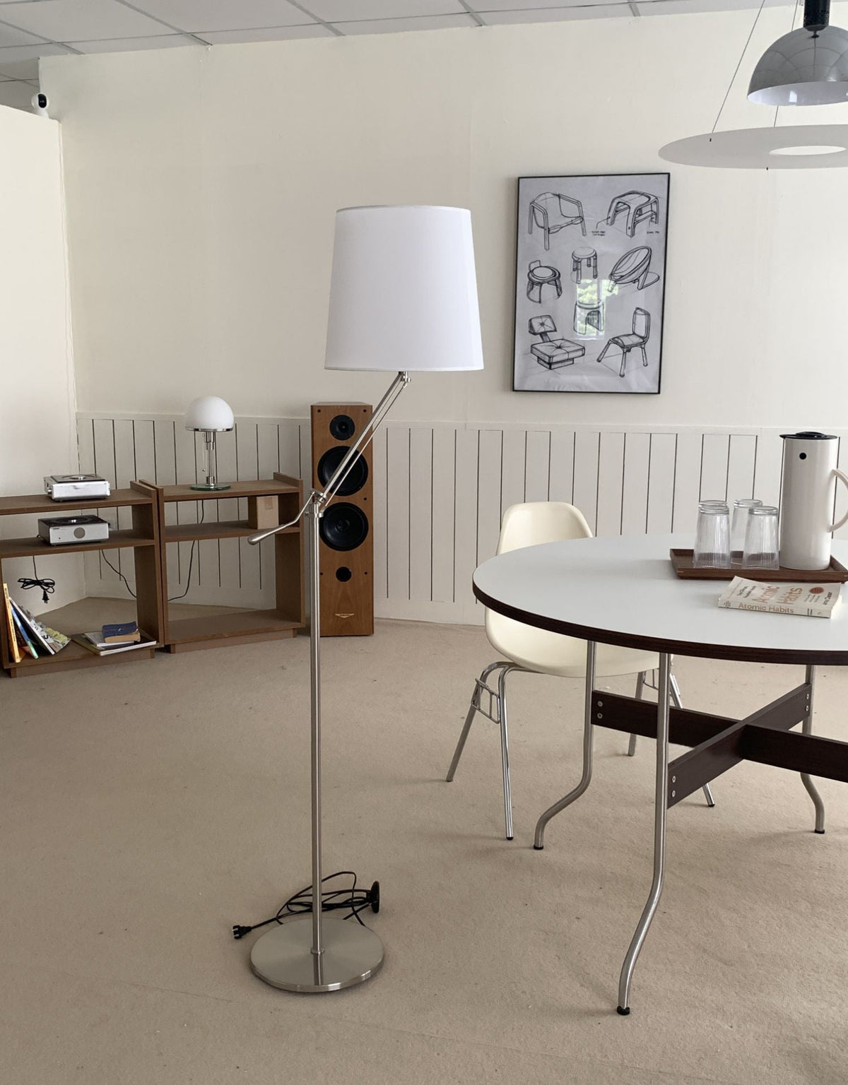 eichholtz-medea-floor-lamp