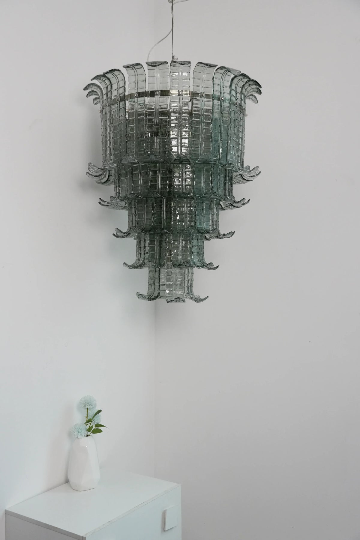 Elegant Leaf Shaped Murano Glass Chandelier