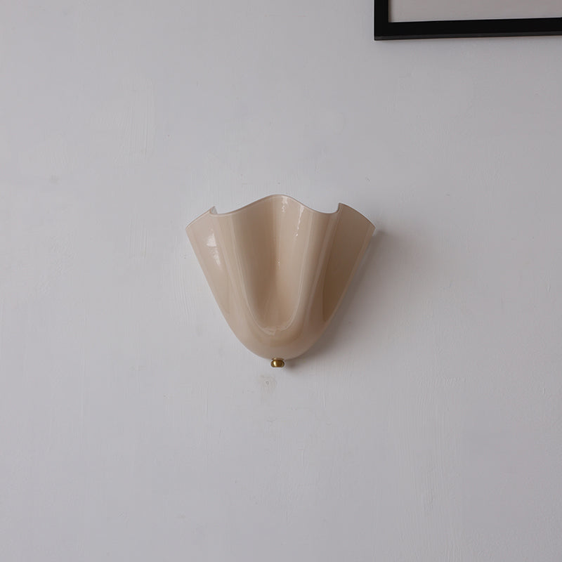flower-glass-wall-lamp