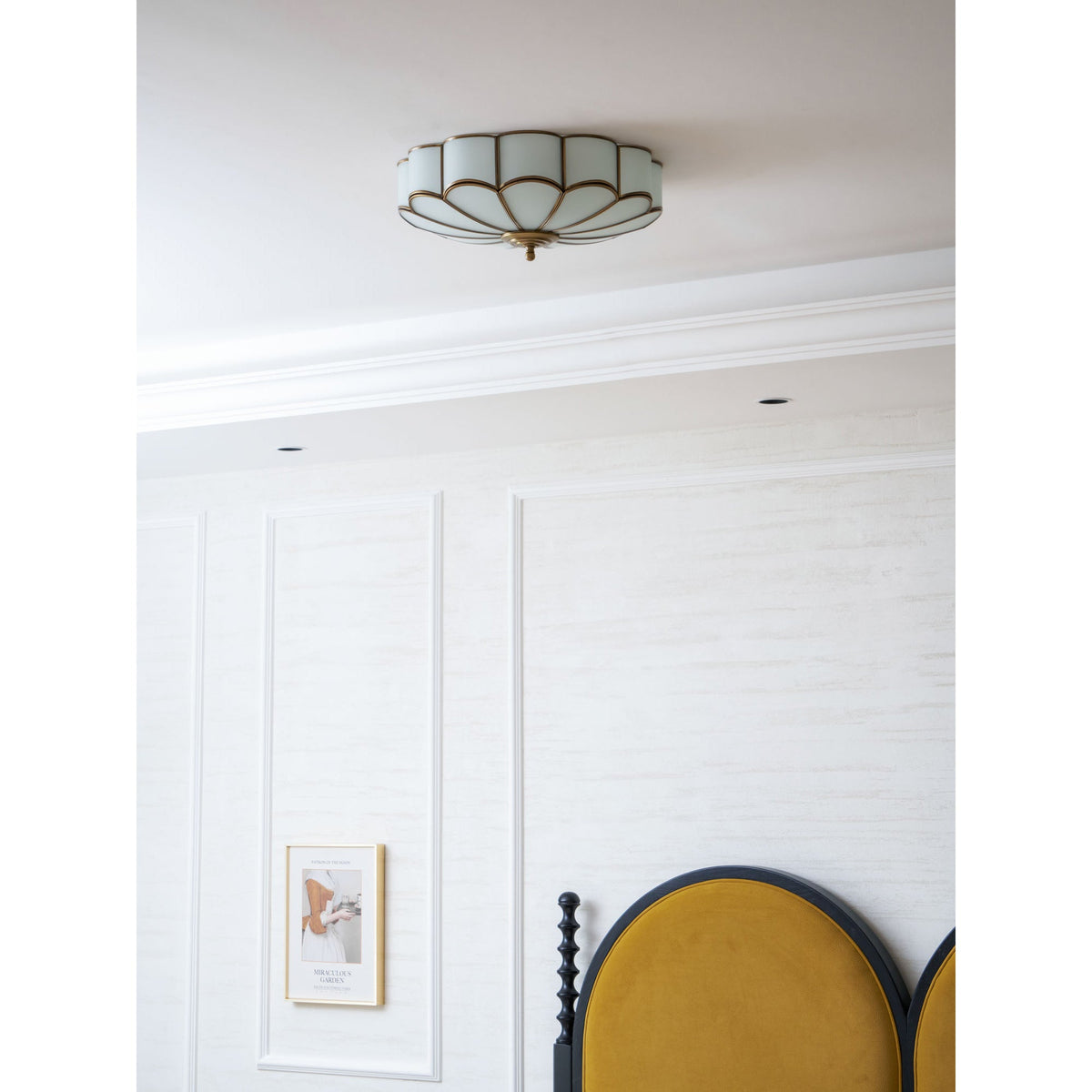 flower-shape-glass-ceiling-lamp