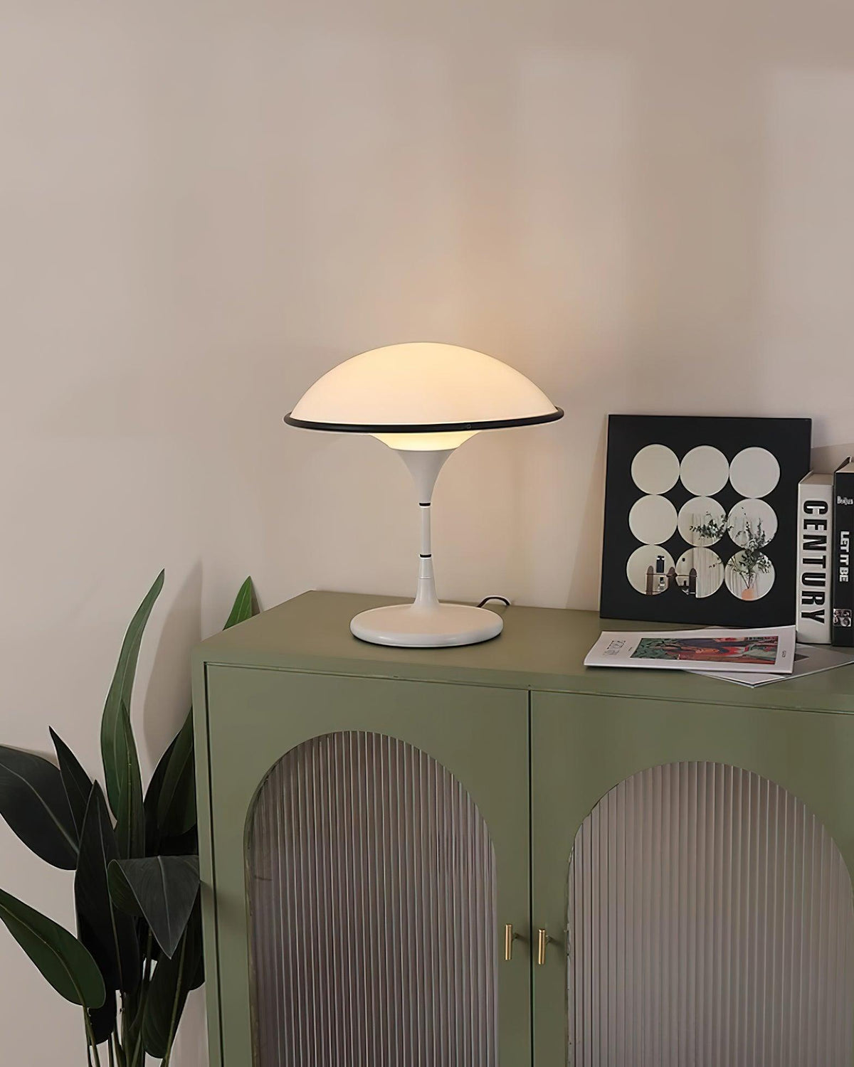 foggy-saucer-table-lamp