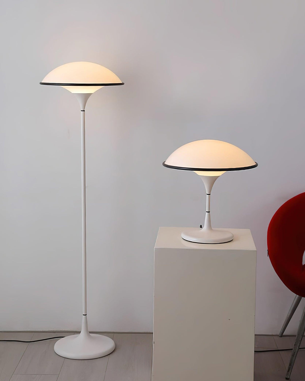 foggy-saucer-table-lamp