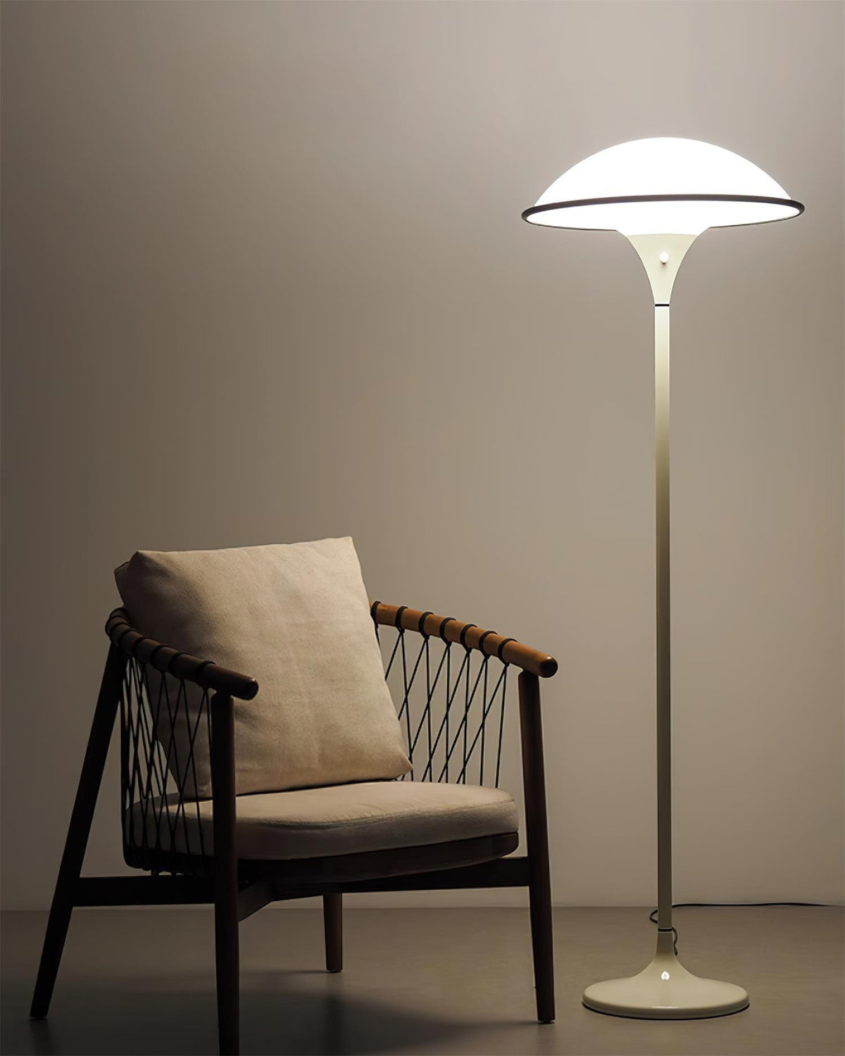 foggy-saucer-floor-lamp