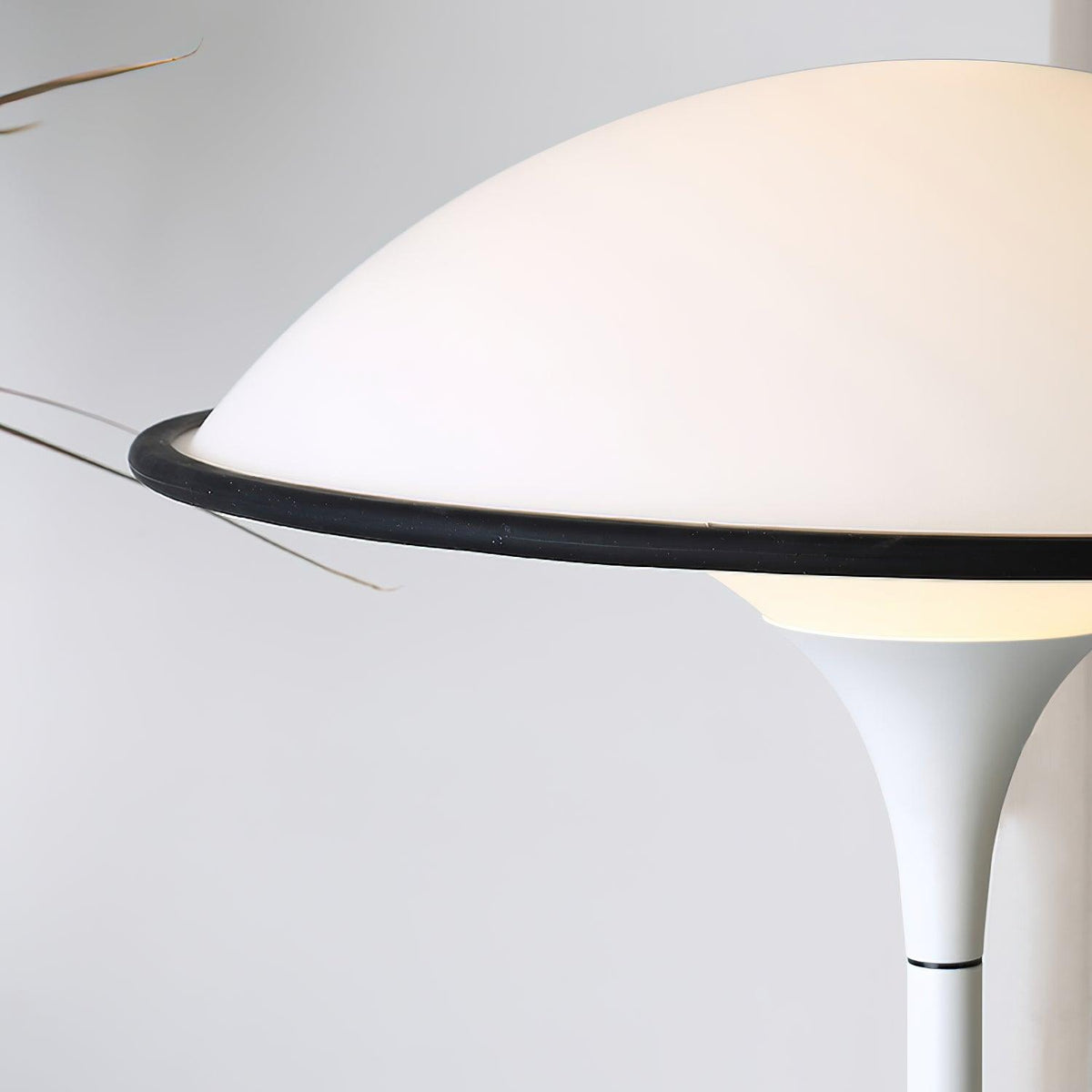 foggy-saucer-floor-lamp