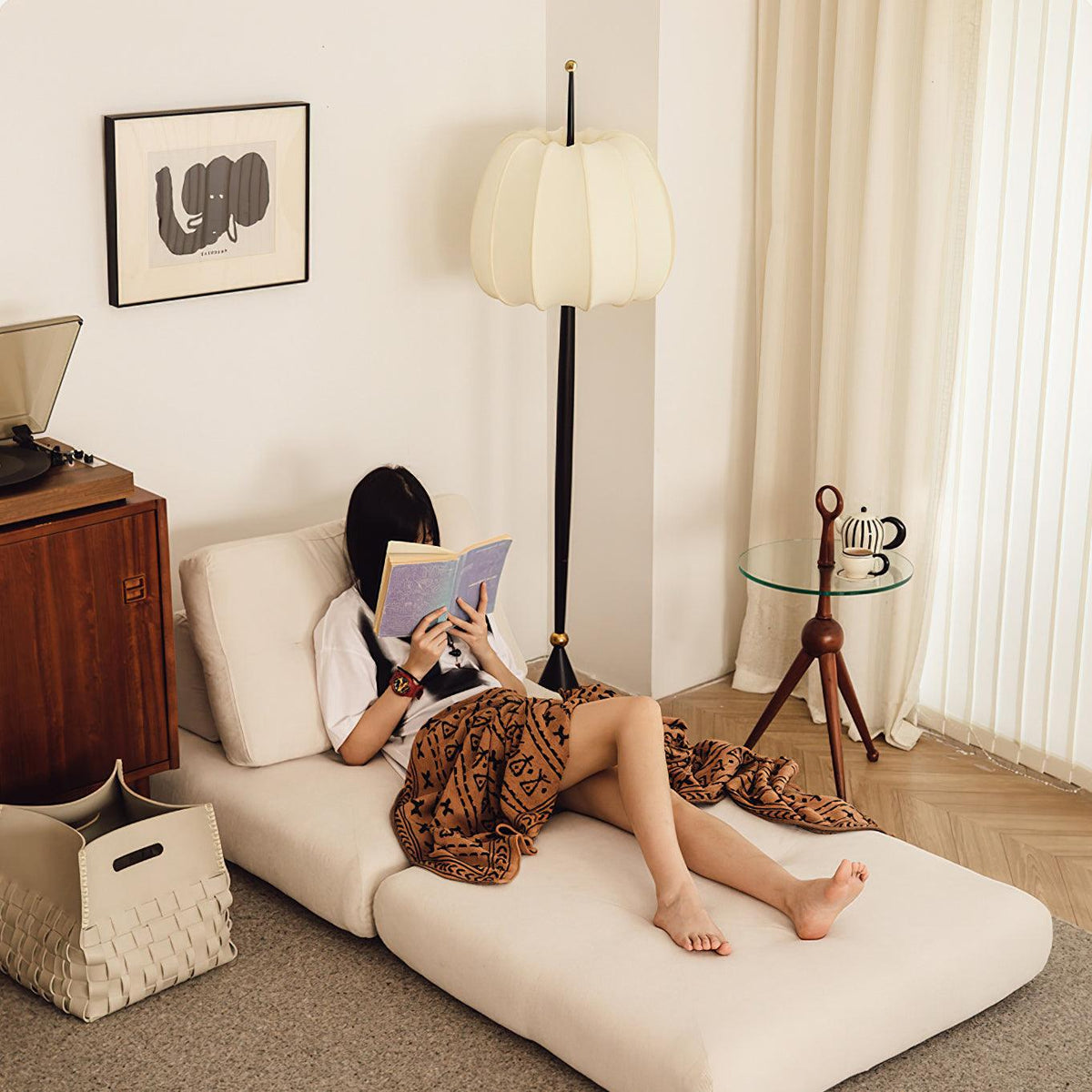 folia-floor-lamp