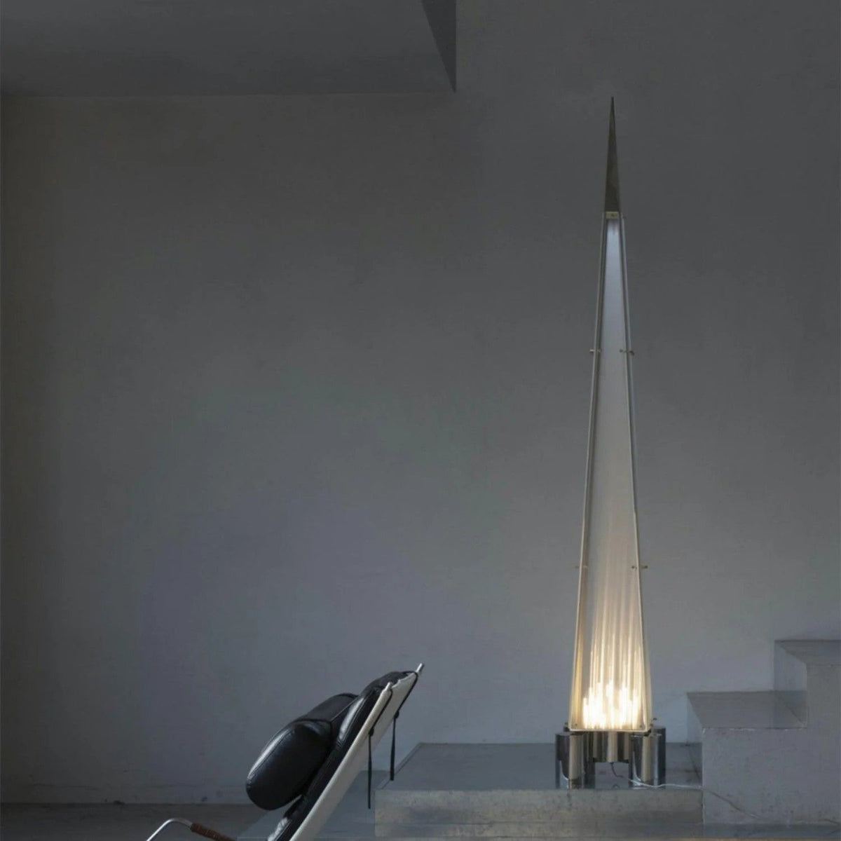 fragment-floor-lamp