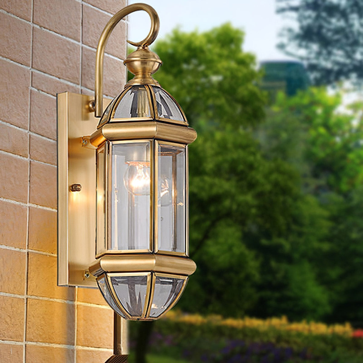 Antique Brass Outdoor Wall Light with Clear Glass - Thecargoods Lamp