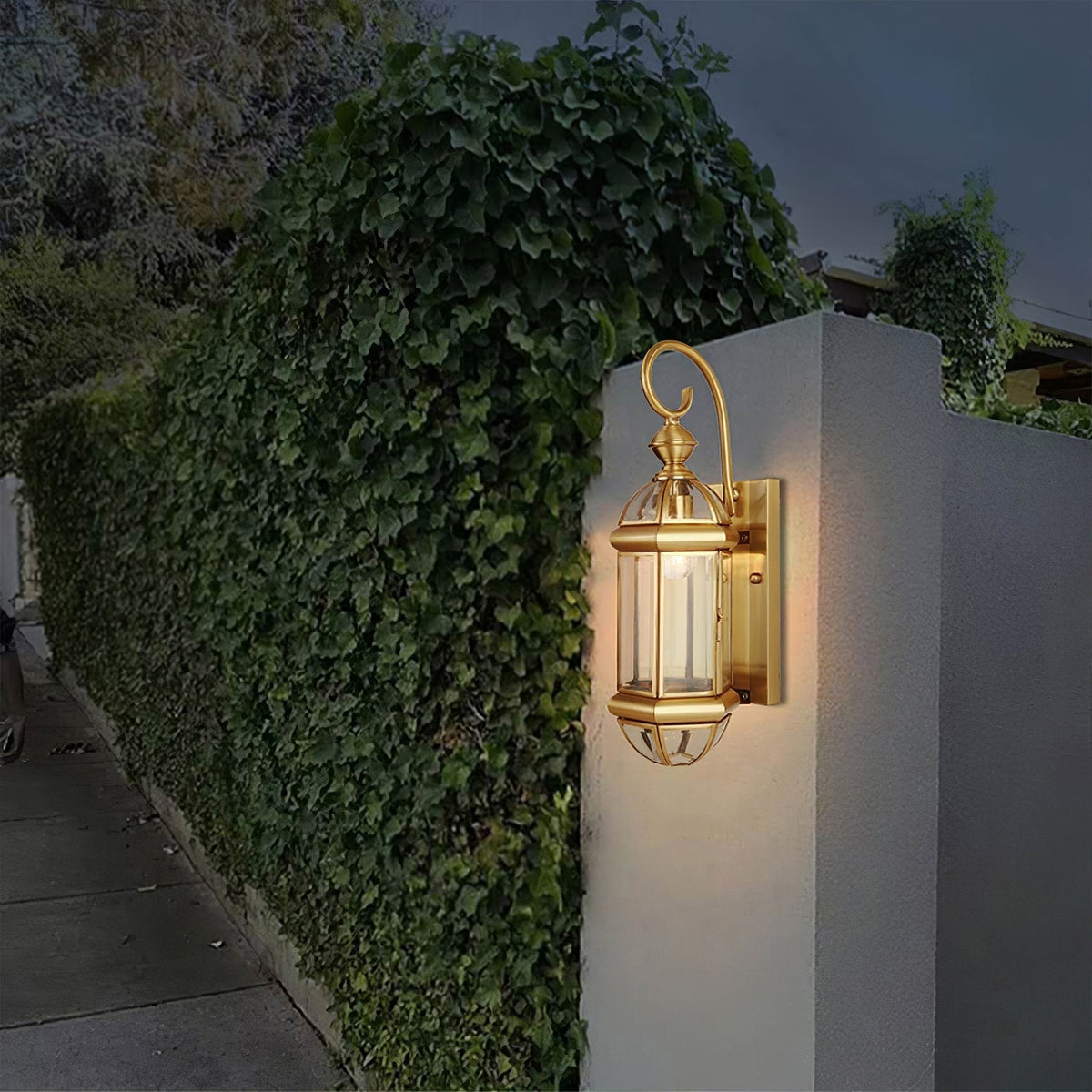 Antique Brass Outdoor Wall Light with Clear Glass - Thecargoods Lamp