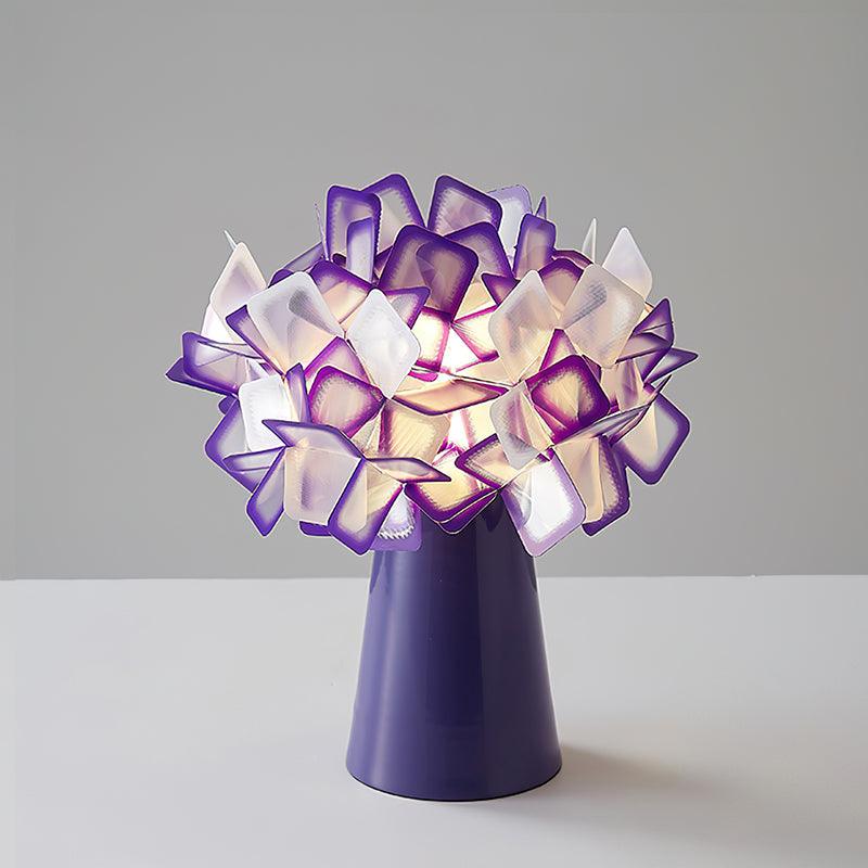 illis-flower-table-lamp