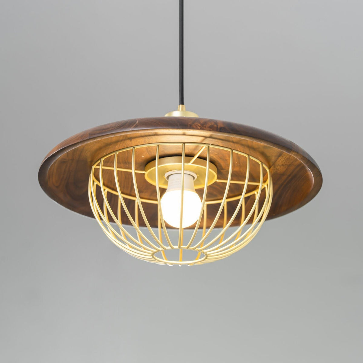 Modern Wood Pendant Light Luxury Dining Room Lamp