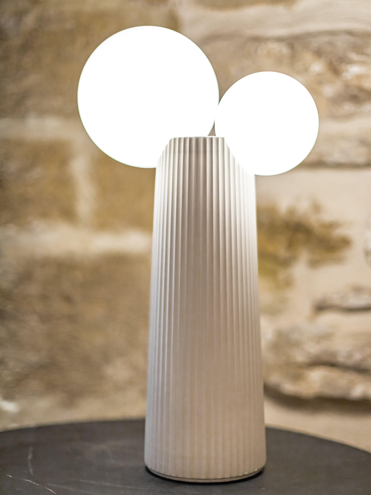 land-table-lamp