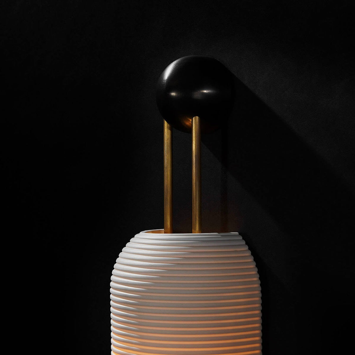 lantern-glass-sconce