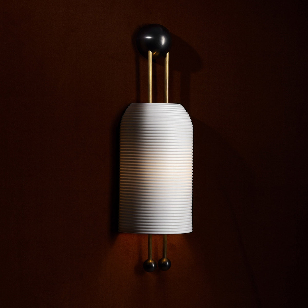 lantern-glass-sconce