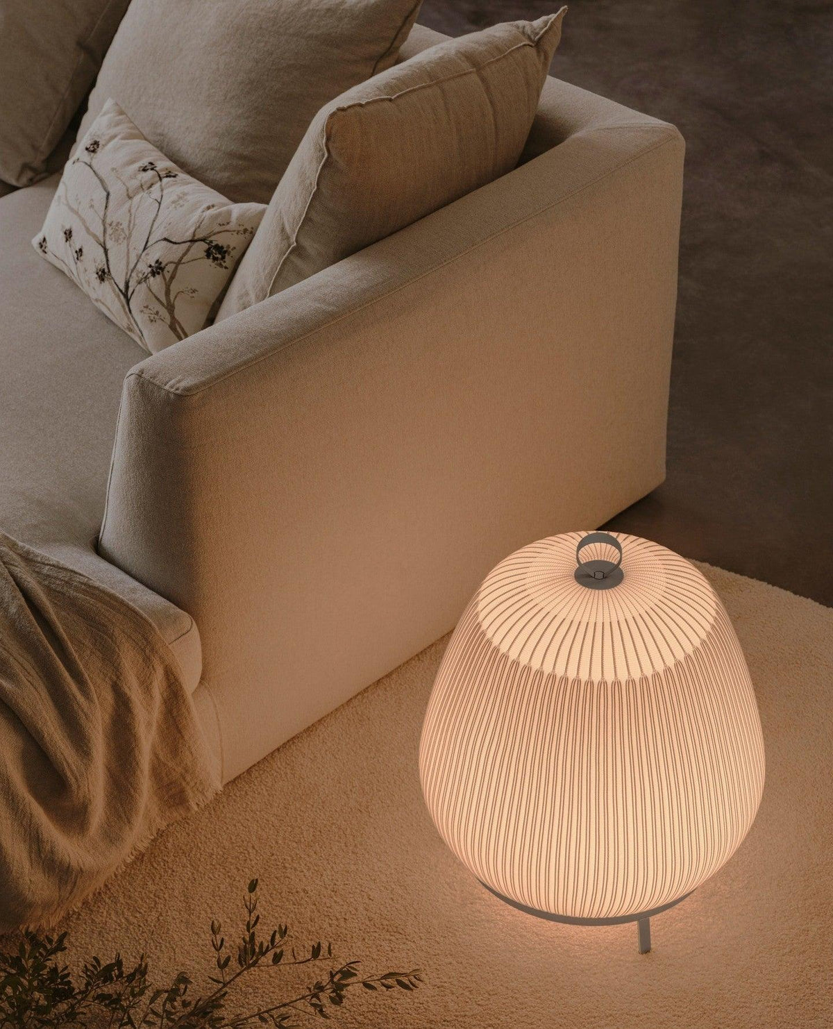 lantern-knit-table-lamp
