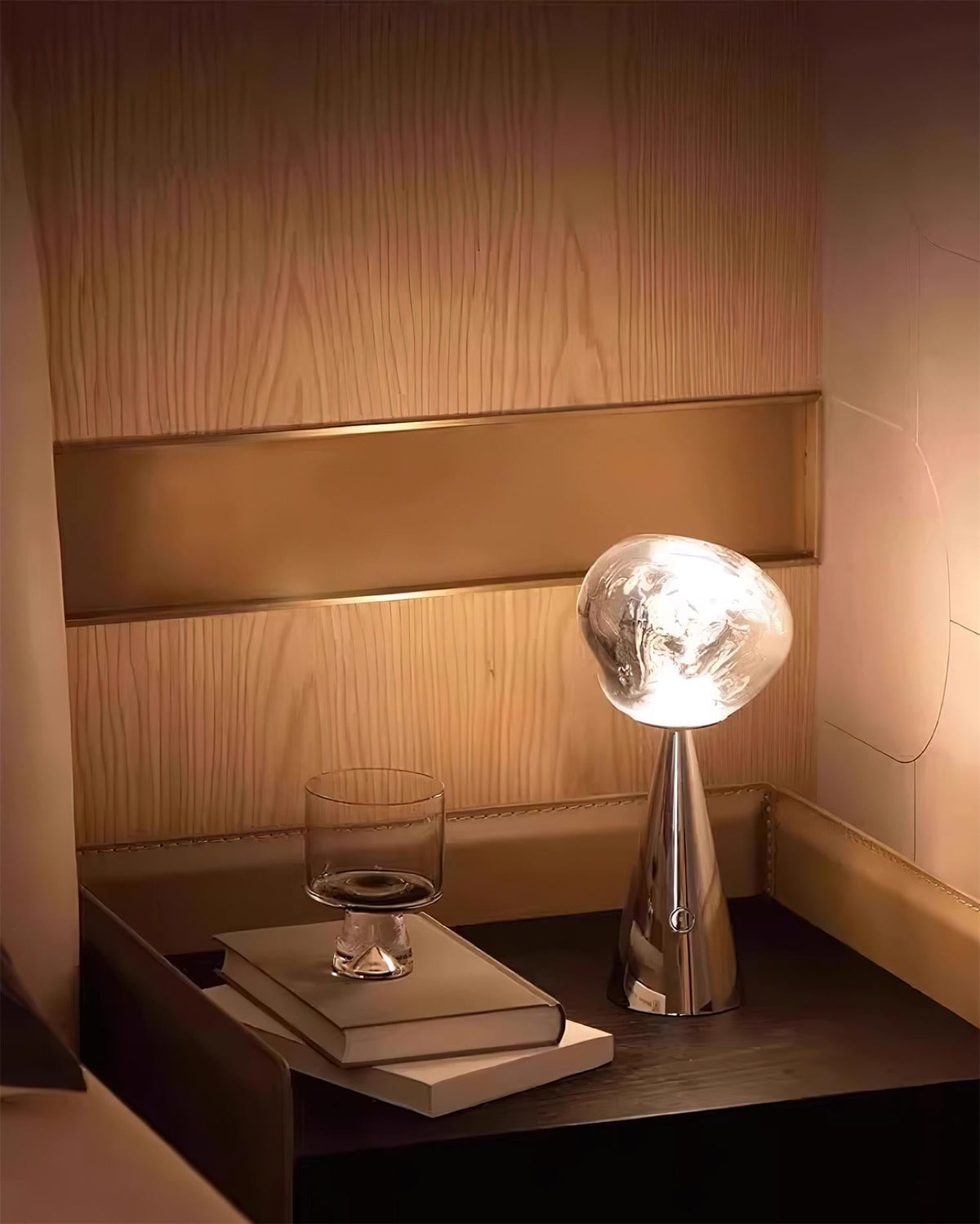lava-charge-table-lamp