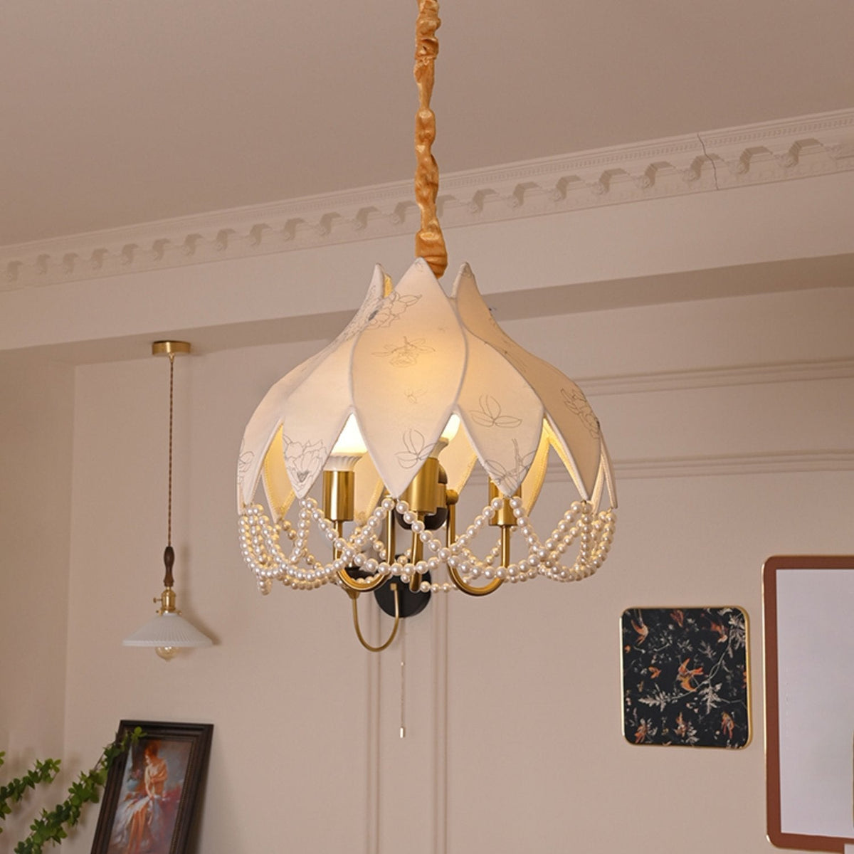 Lily Pearl Pendant Lamp