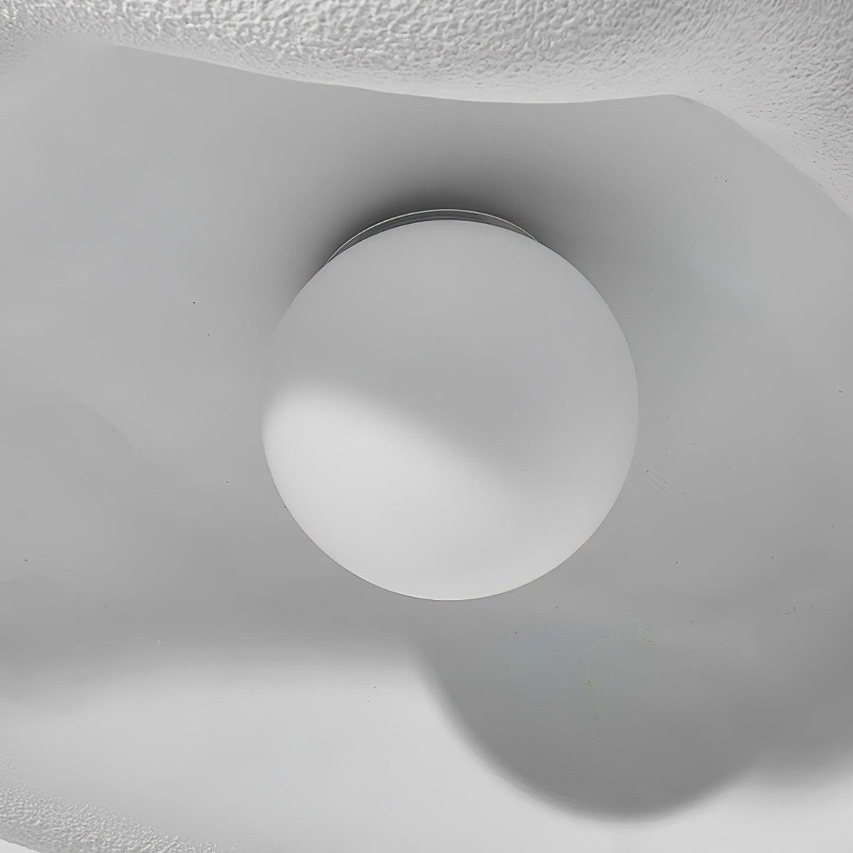 Lumina Resin Pendant Light