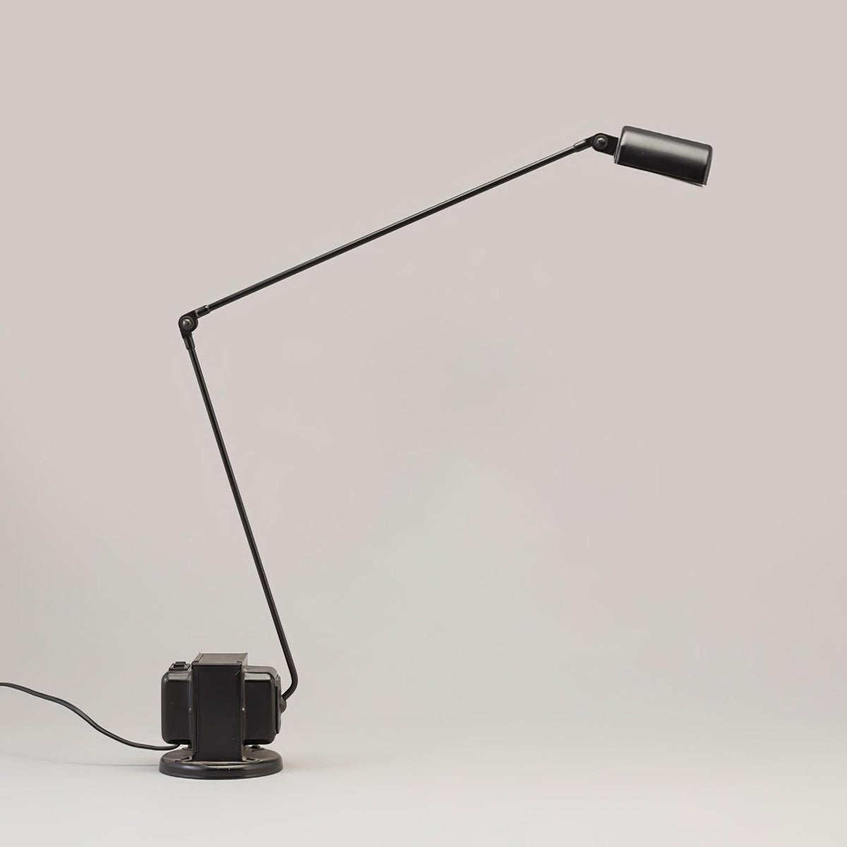 apex-flex-table-lamp