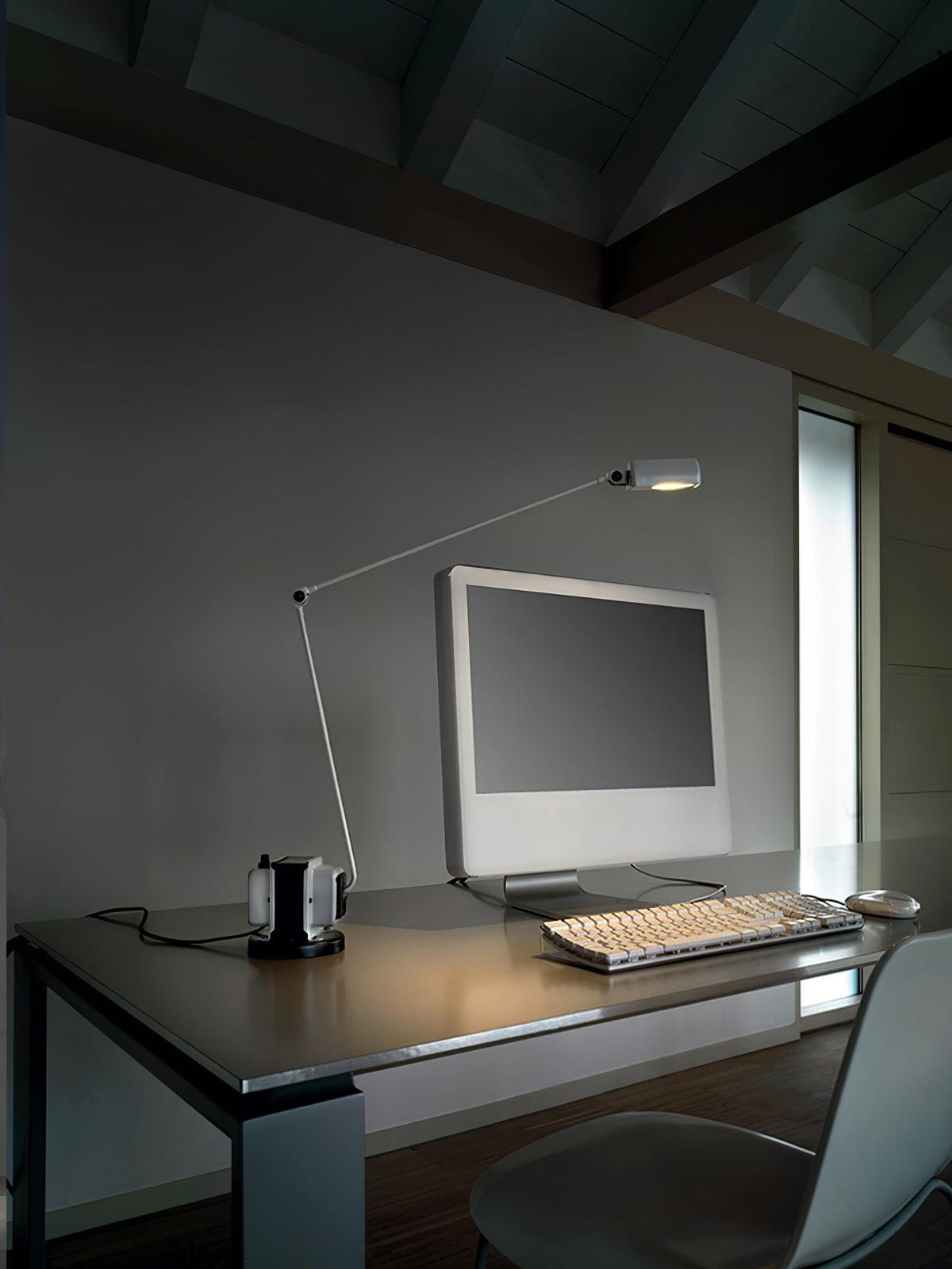 apex-flex-table-lamp