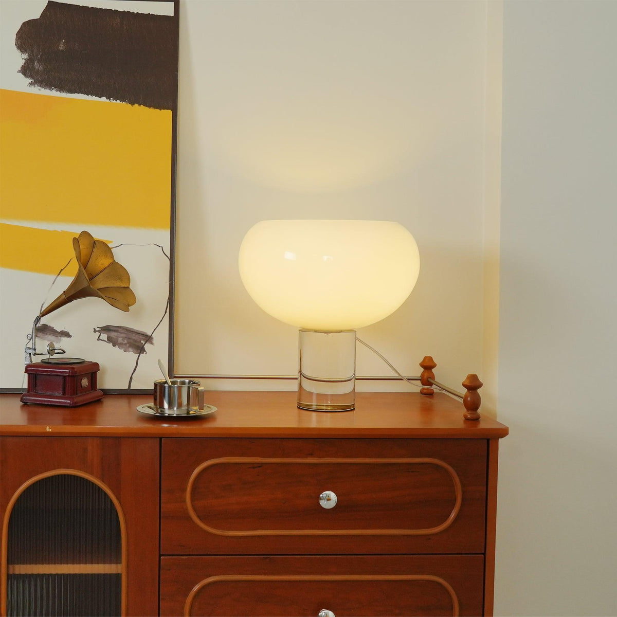 lunar-glow-table-lamp