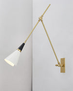 Magari Wall Lamp