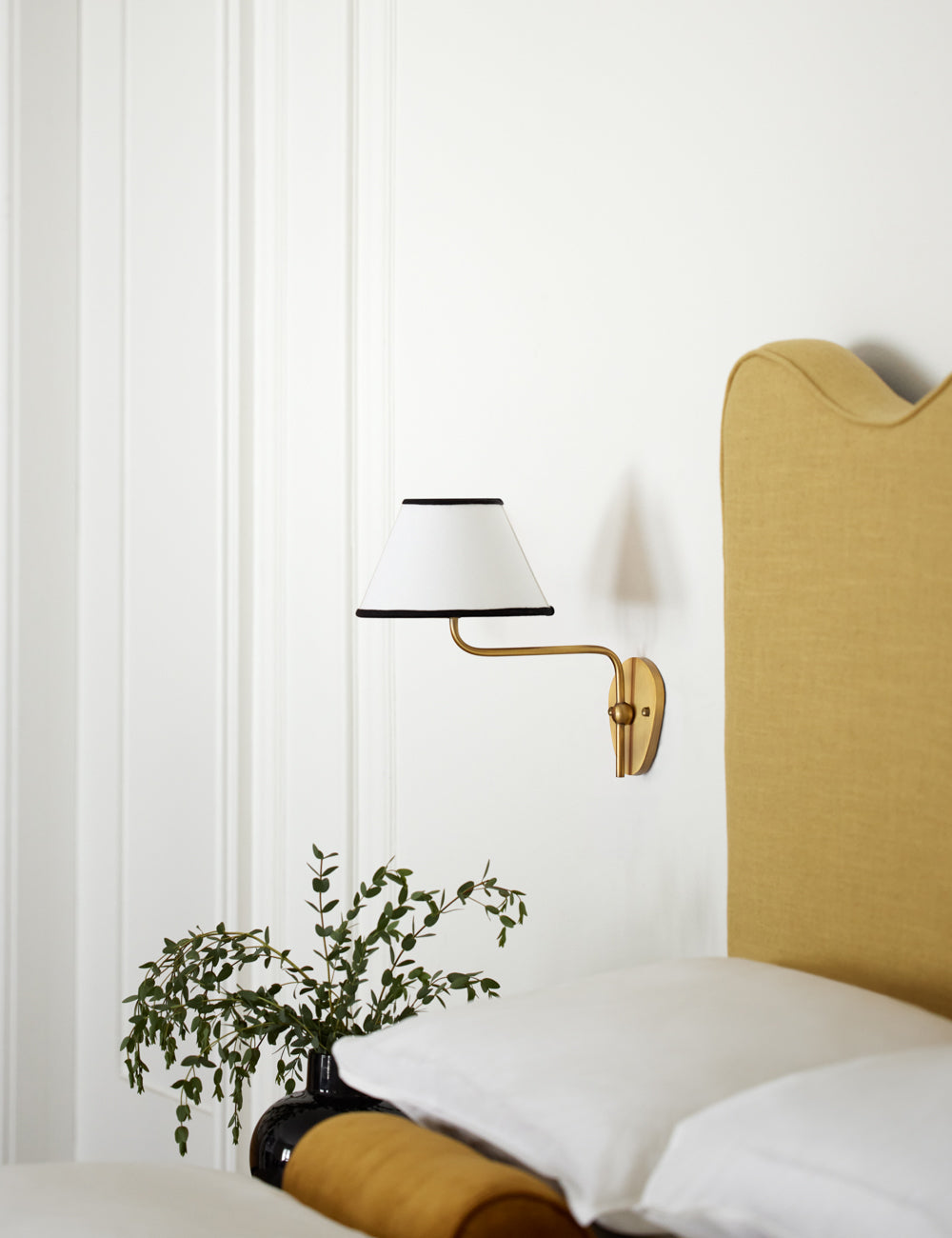 magdalene-wall-lamp